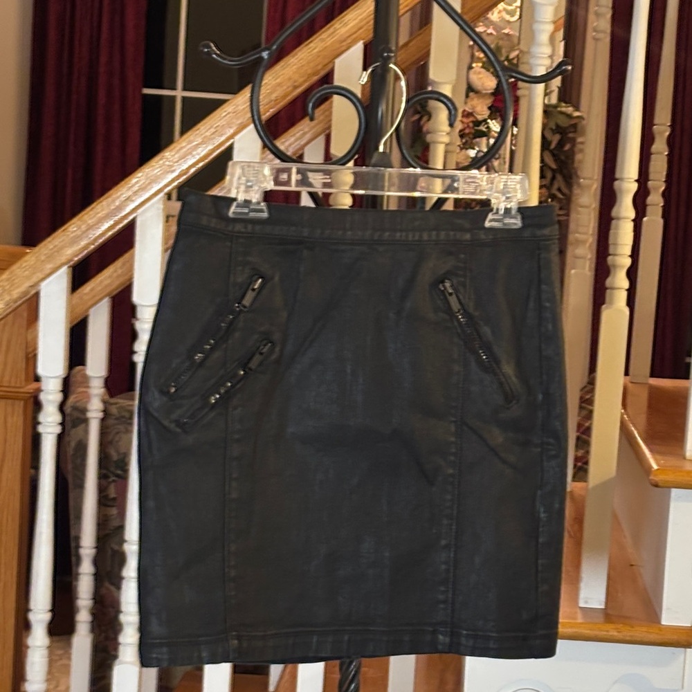 Calvin Klein Jeans Black Pencil Skirt with Zipper Details 🖤 Size 8